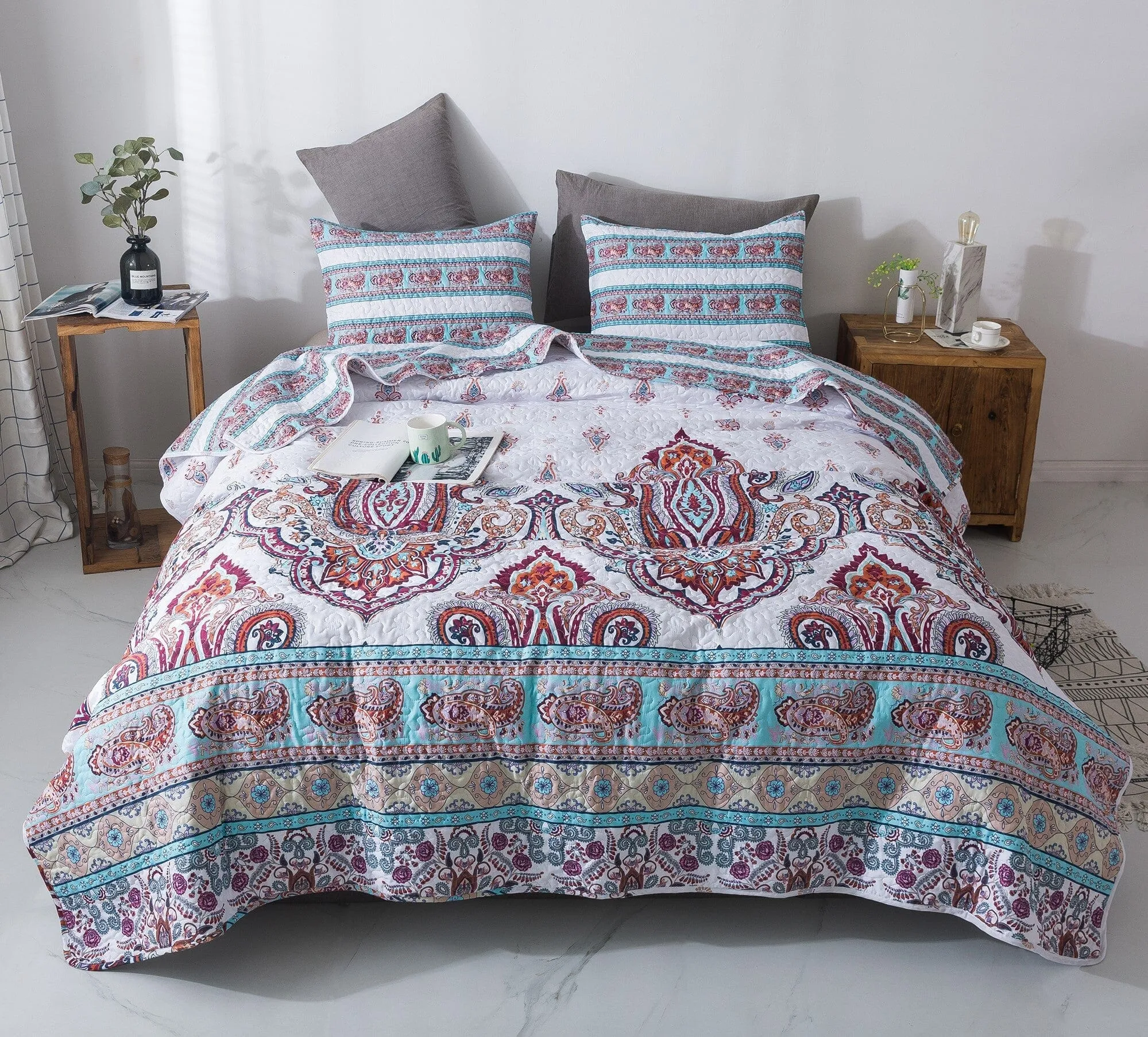 DaDa Bedding Bohemian Summertime White Blue Floral Paisley Bedspread Set (KSX-003)