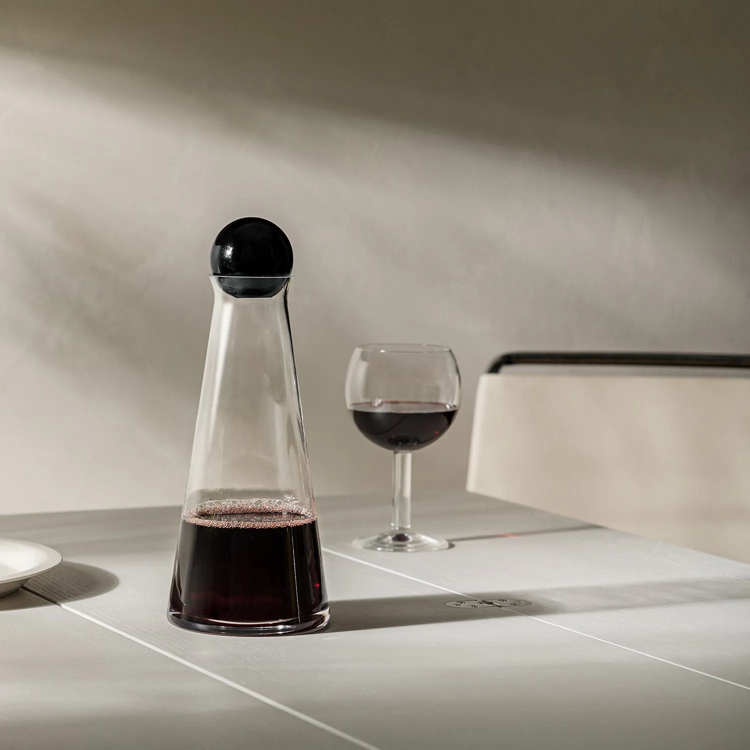 design house stockholm | fia carafe | black