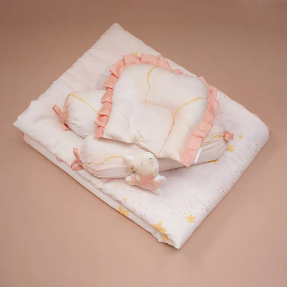 Fancy Fluff 6 PC Organic New Born Bed Set- Day Dream