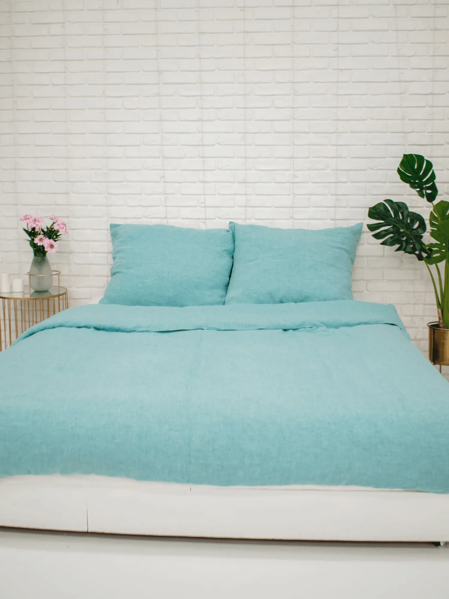 Green Melange Soft Linen Bedding Set (The set includes 4 items of green melange colour)