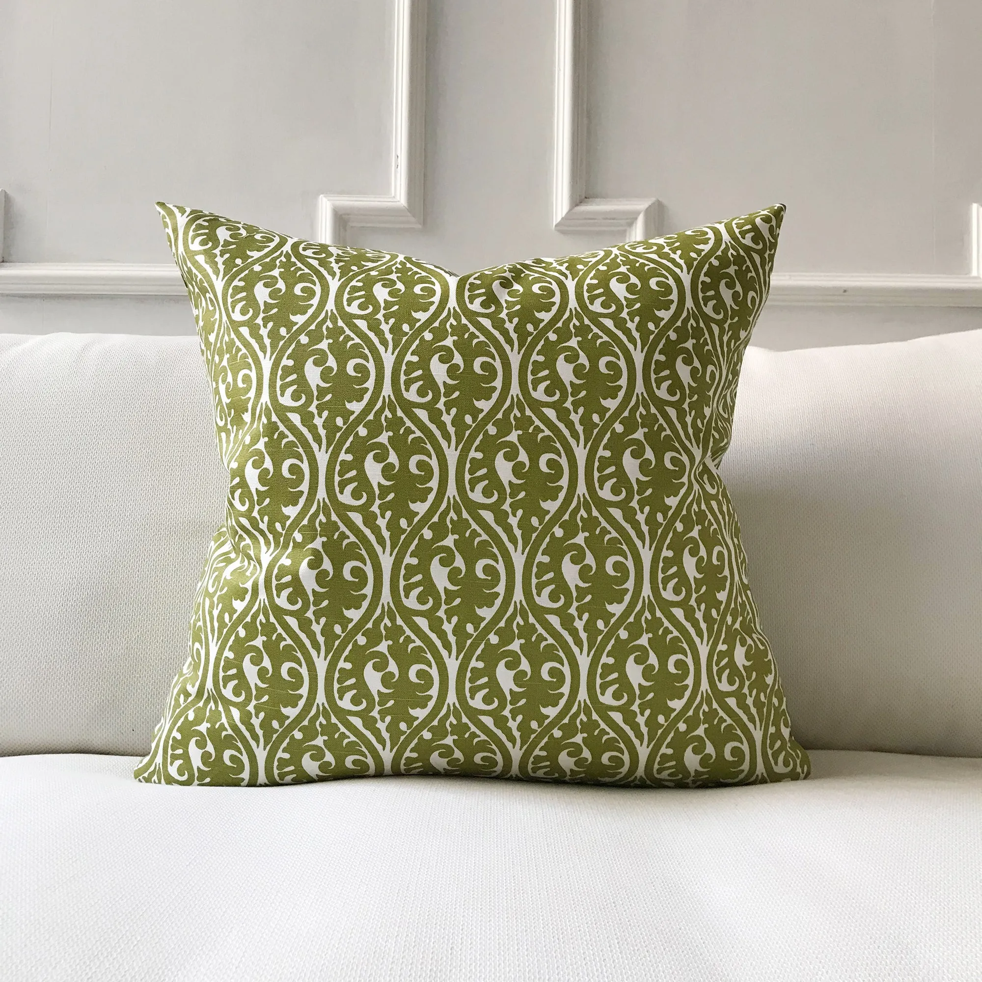 Moss Floral Ogee Throw Pillow Cover