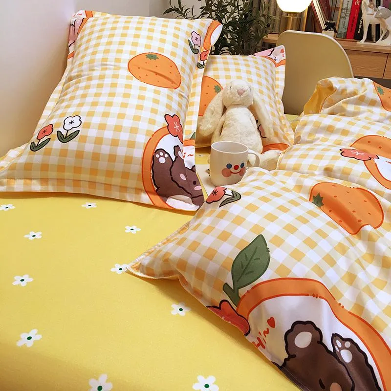 Rabbit and Teddy Bear Print Bedding Set