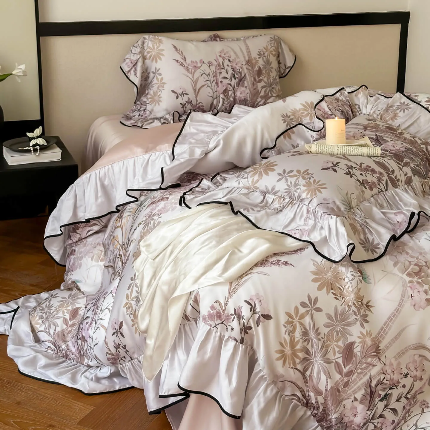 Silky Floral Bedding Set