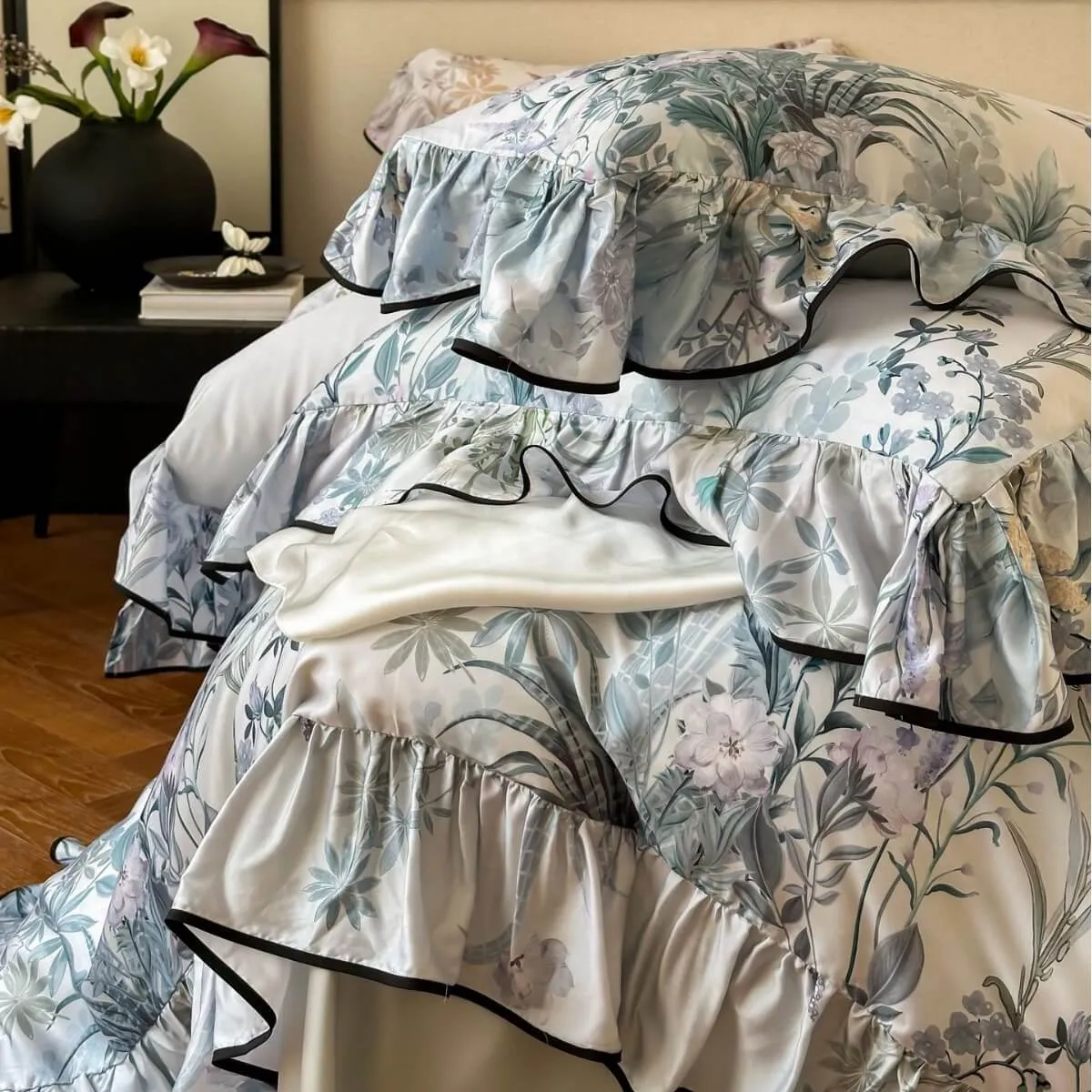 Silky Floral Bedding Set