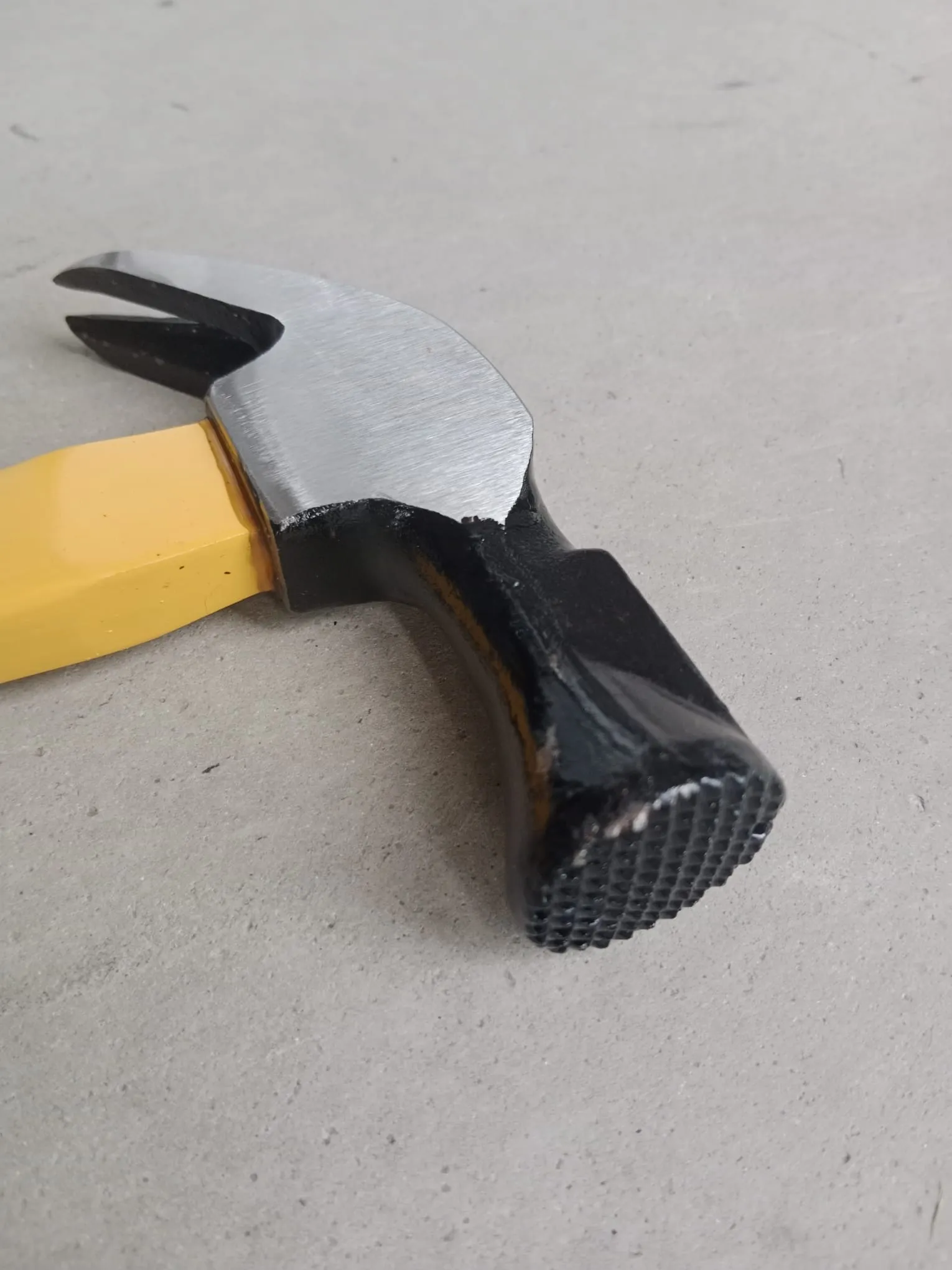 Yh Fibreglass Claw Hammer 27mm (Yellow) | Model: HAM-YH-CH27F